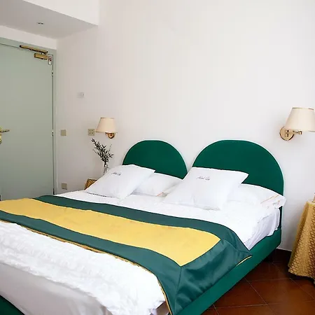 Iva ディアーノ・マリーナ