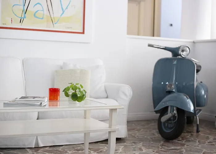 酒店 Iva 迪亚诺马里纳