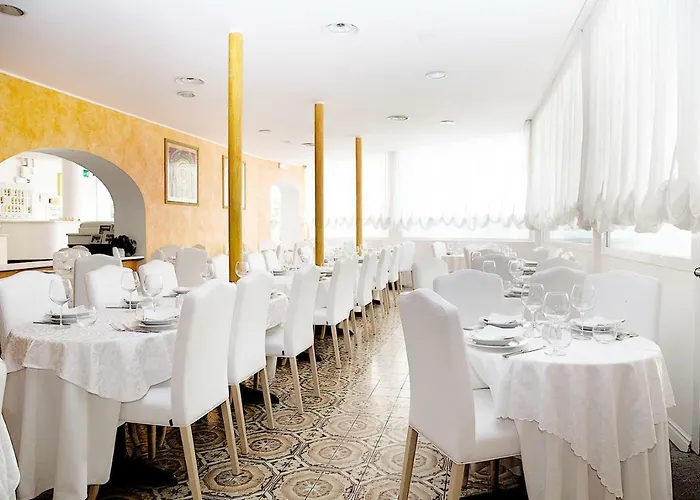 Iva 迪亚诺马里纳