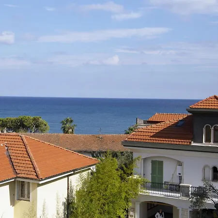 Iva Hotel Diano Marina